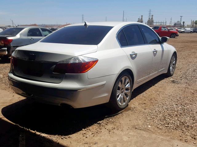 KMHGC46E89U036973 - 2009 HYUNDAI GENESIS 3. WHITE photo 4