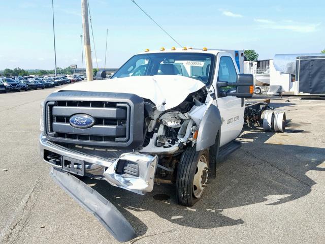 1FDUF5GTXGEA36736 - 2016 FORD F550 SUPER WHITE photo 2