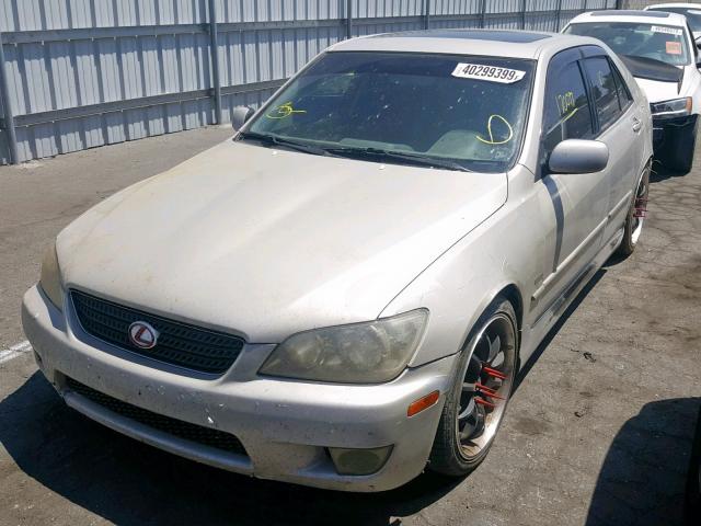 JTHBD192840087447 - 2004 LEXUS IS 300 BEIGE photo 2