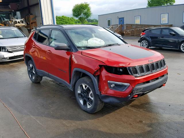 3C4NJDDBXJT255586 - 2018 JEEP COMPASS TR RED photo 1