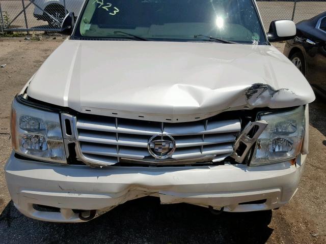 1GYEK63N63R301358 - 2003 CADILLAC ESCALADE L WHITE photo 7