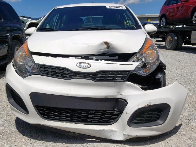 KNADM5A35C6012672 - 2012 KIA RIO LX WHITE photo 9