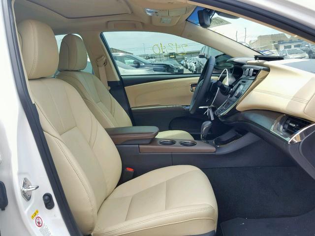 4T1BK1EB9HU259511 - 2017 TOYOTA AVALON XLE WHITE photo 5