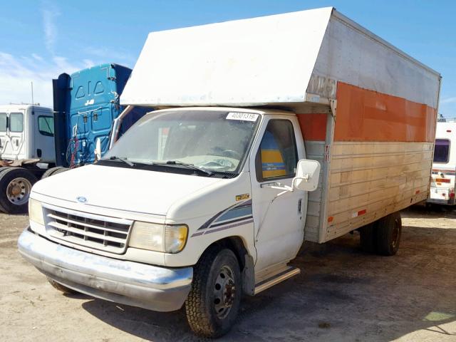 1FDKE30G0SHB54913 - 1995 FORD E350 WHITE photo 2