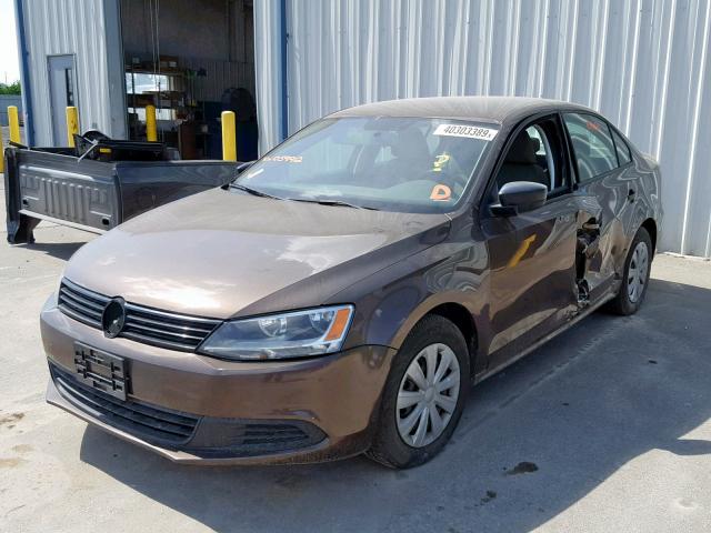 3VW2K7AJ6BM059912 - 2011 VOLKSWAGEN JETTA BASE BROWN photo 2