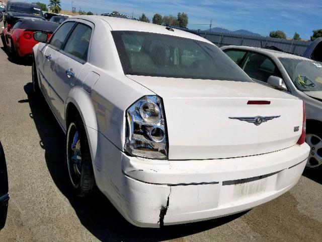 2C3CA5CV3AH105650 - 2010 CHRYSLER 300 TOURIN WHITE photo 3