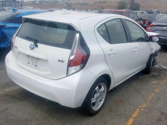 JTDKDTB30F1113617 - 2015 TOYOTA PRIUS C WHITE photo 4