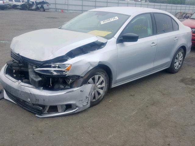 3VW2K7AJ4EM224635 - 2014 VOLKSWAGEN JETTA BASE SILVER photo 2