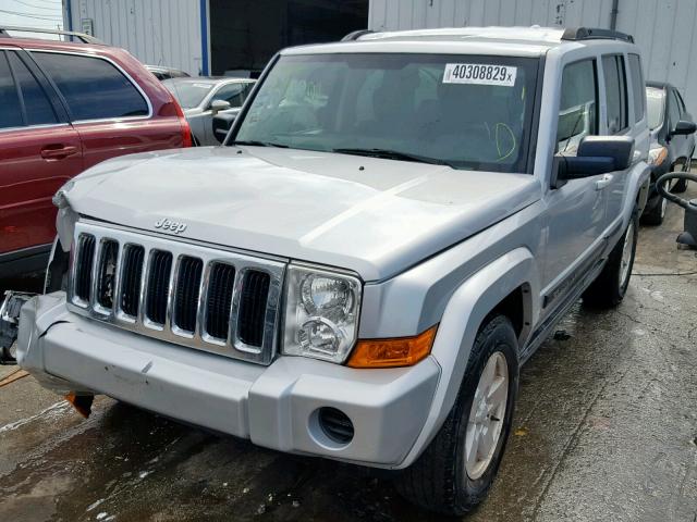 1J8HG48K28C132627 - 2008 JEEP COMMANDER 银色 照片 2