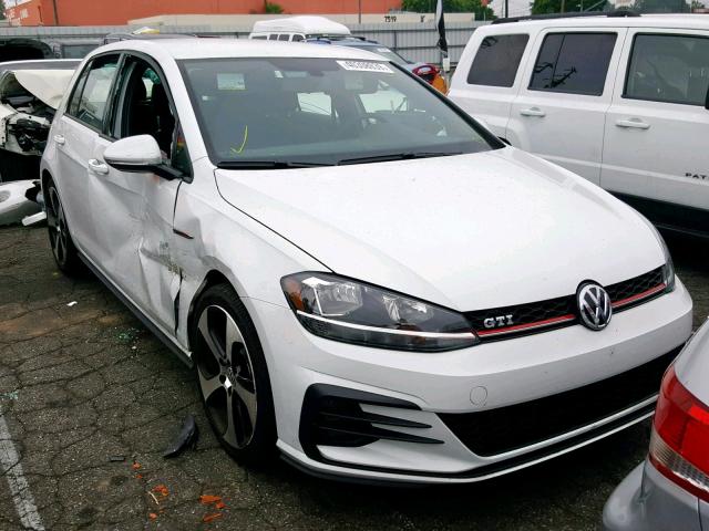 3VW447AUXJM290839 - 2018 VOLKSWAGEN GTI S/SE WHITE photo 1