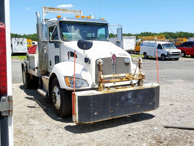 2NKHHN7X2DM361491 - 2013 KENWORTH CONSTRUCTI WHITE photo 1