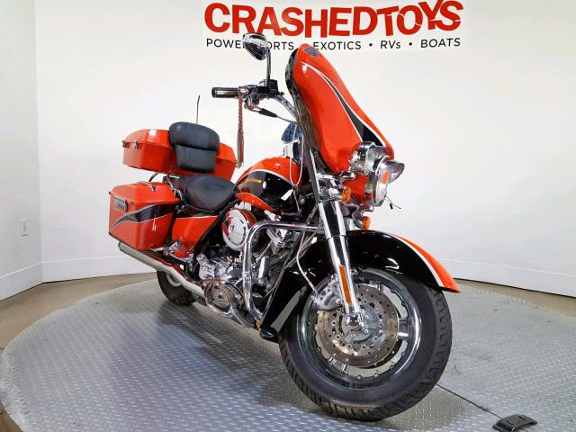 1HD1PJE124Y953502 - 2004 HARLEY-DAVIDSON FLHTCSE ORANGE photo 2