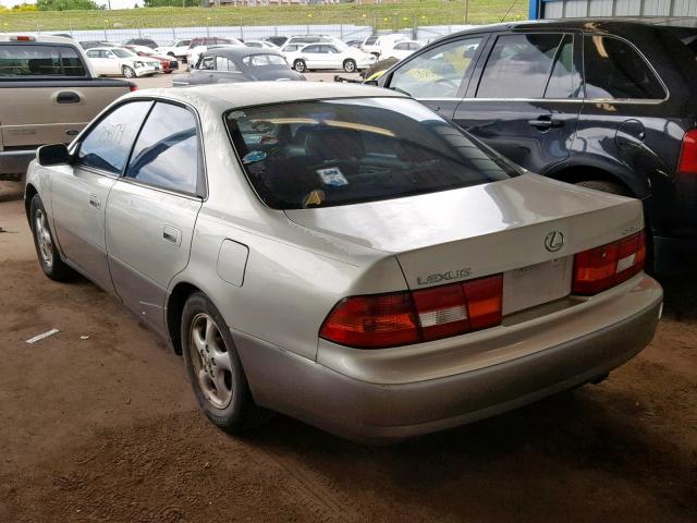 JT8BF28G9X5061038 - 1999 LEXUS ES 300 BEIGE photo 3