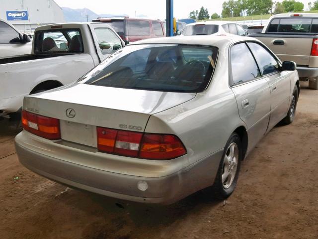 JT8BF28G9X5061038 - 1999 LEXUS ES 300 BEIGE photo 4