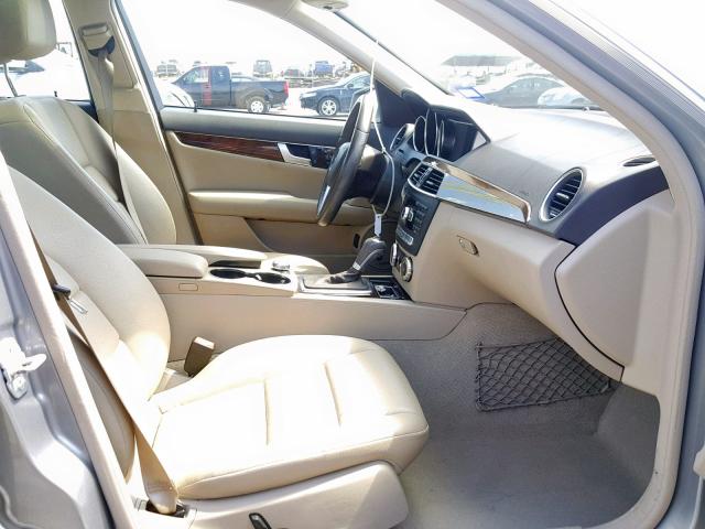 WDDGF4HB0DR297059 - 2013 MERCEDES-BENZ C 250 SILVER photo 5