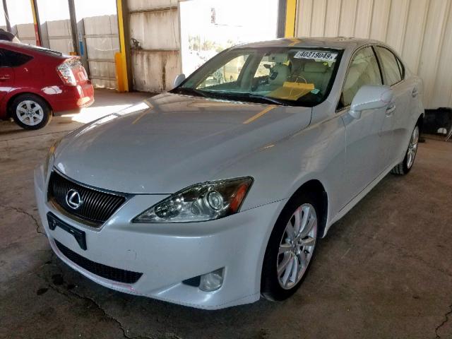 JTHCK262985023883 - 2008 LEXUS IS 250 WHITE photo 2