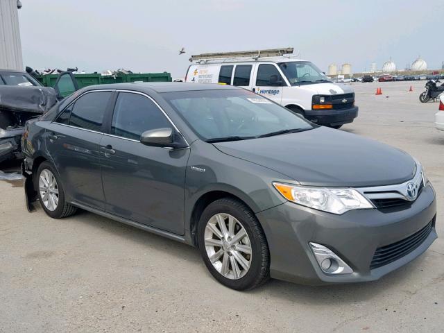 4T1BD1FKXDU069042 - 2013 TOYOTA CAMRY HYBR GREEN photo 1