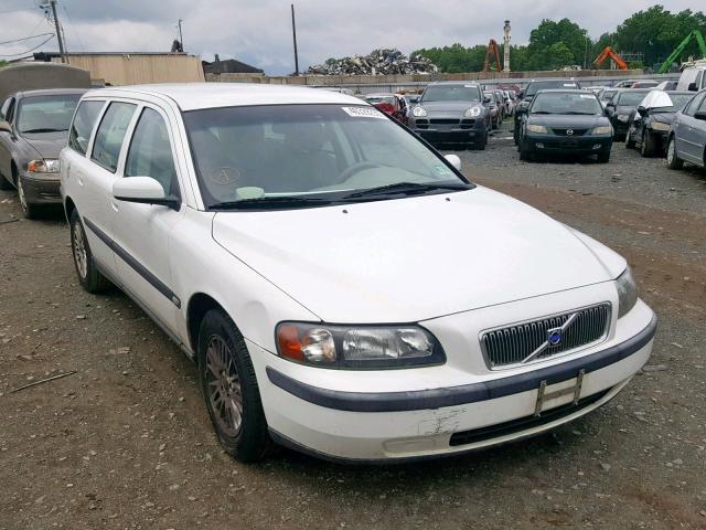 YV1SW61T842360494 - 2004 VOLVO V70 WHITE photo 1