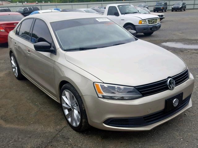 3VW2K7AJ6DM200044 - 2013 VOLKSWAGEN JETTA BASE BEIGE photo 1