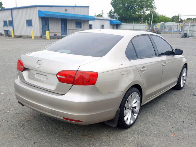 3VW2K7AJ6DM200044 - 2013 VOLKSWAGEN JETTA BASE BEIGE photo 4