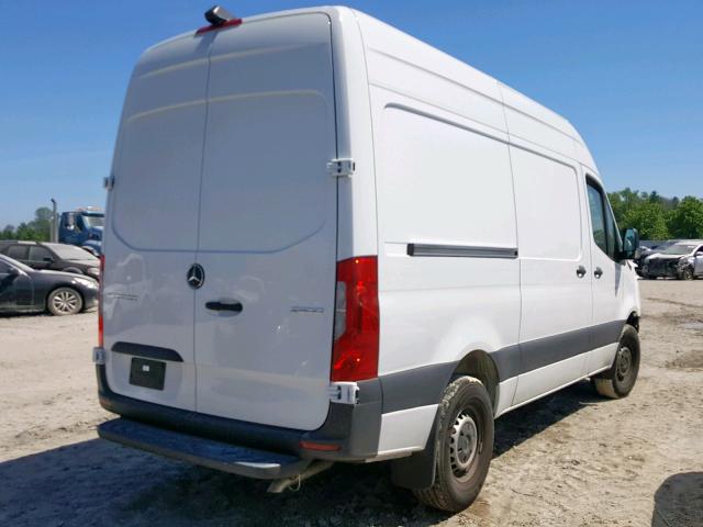 WD3BF0CDXKP065335 - 2019 MERCEDES-BENZ SPRINTER 2 WHITE photo 4