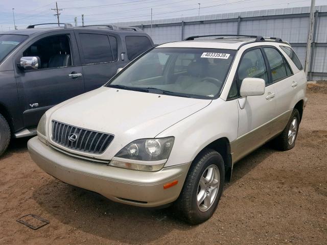 JT6HF10U4Y0107551 - 2000 LEXUS RX 300 WHITE photo 2