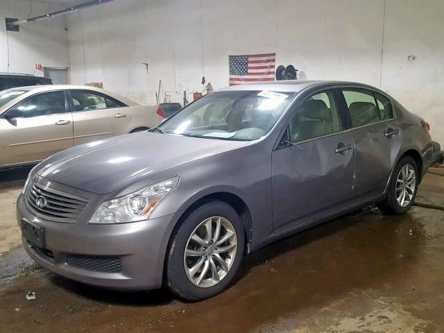 JNKCV61FX9M051174 - 2009 INFINITI G37 SILVER photo 2