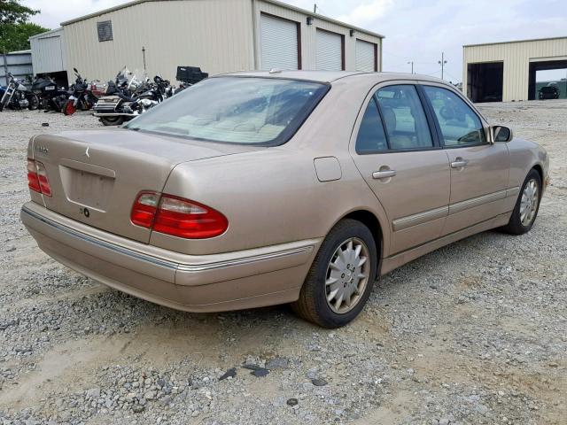 WDBJF65J3YB124544 - 2000 MERCEDES-BENZ E 320 GOLD photo 4