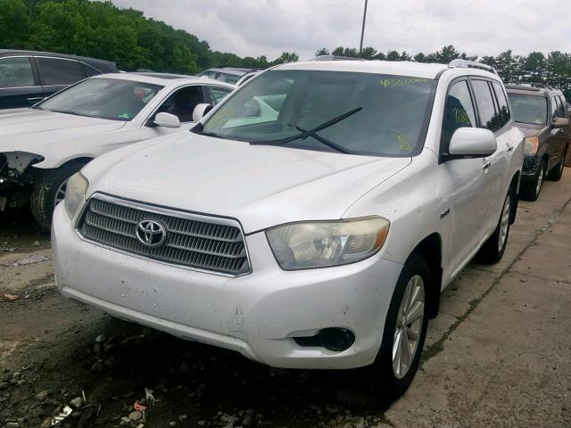 JTEEW41A982002876 - 2008 TOYOTA HIGHLANDER WHITE photo 2