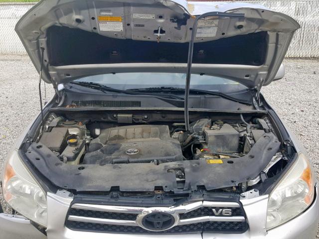 JTMBK31V585070994 - 2008 TOYOTA RAV4 LIMIT SILVER photo 7