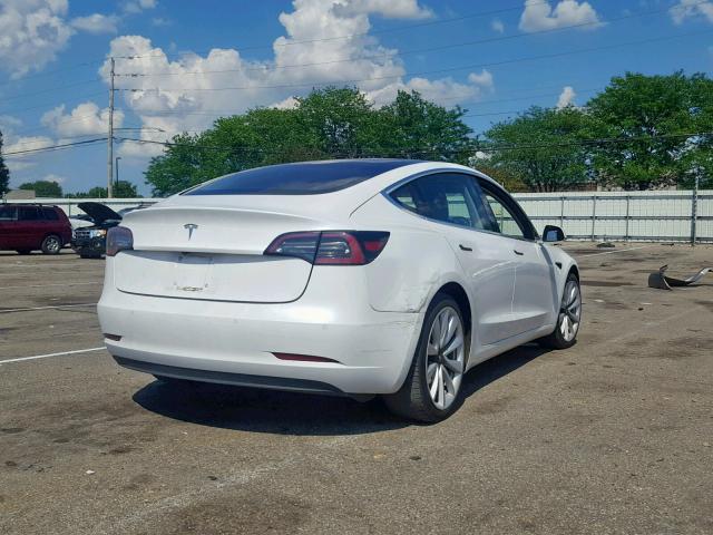 5YJ3E1EA7JF025115 - 2018 TESLA MODEL 3 WHITE photo 4