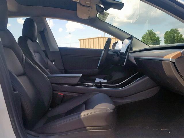 5YJ3E1EA7JF025115 - 2018 TESLA MODEL 3 WHITE photo 5