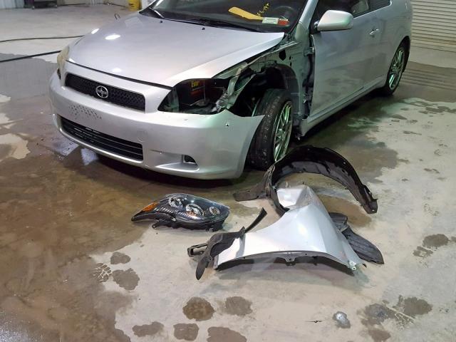 JTKDE167780242625 - 2008 TOYOTA SCION TC SILVER photo 9