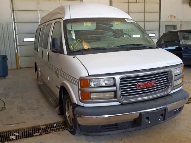 1GDFG15R611109511 - 2001 GMC SAVANA RV WHITE photo 1