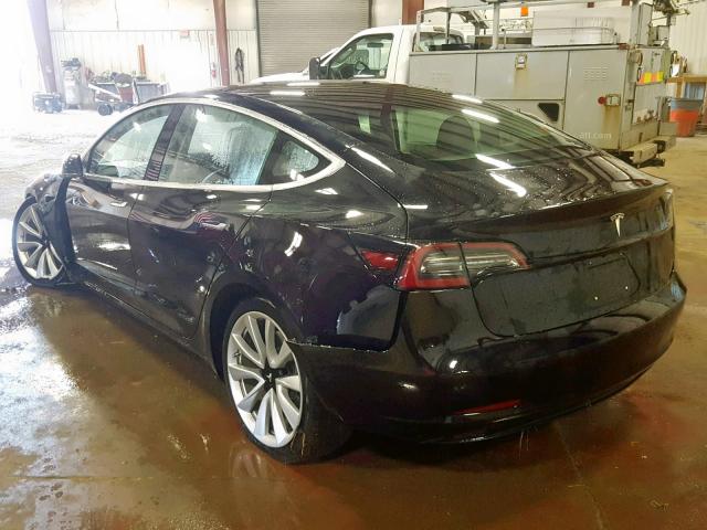 5YJ3E1EB2JF071637 - 2018 TESLA MODEL 3 BLACK photo 3