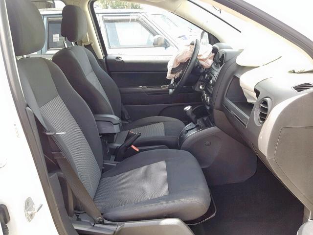 1J4NF1FB8BD201766 - 2011 JEEP COMPASS SP თეთრი ფოტო 5