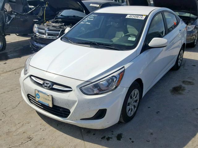 KMHCT4AE6HU237517 - 2017 HYUNDAI ACCENT SE WHITE photo 2