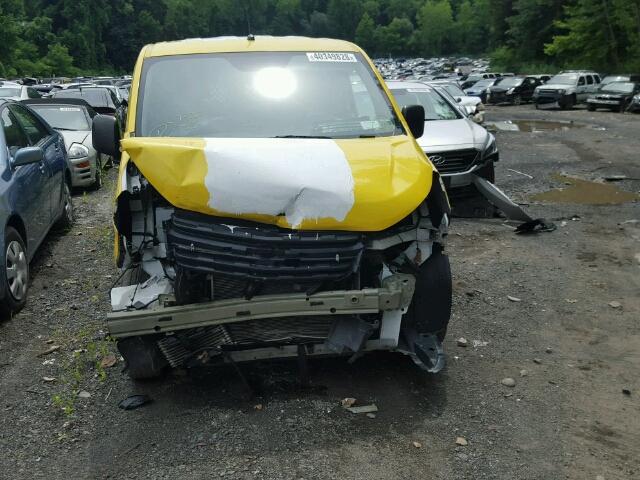 3N63M0YN3FK718769 - 2015 CHEVROLET CITY EXPRE YELLOW photo 9