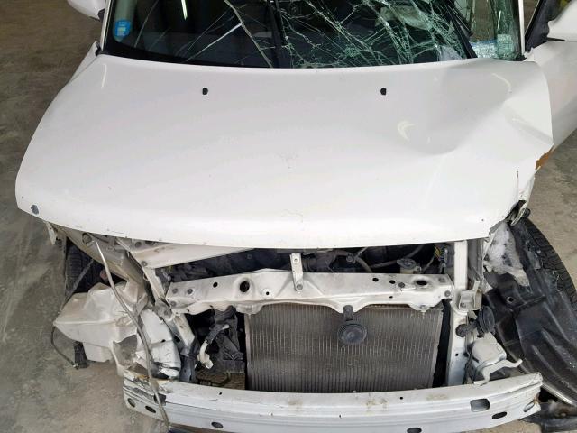 JTLKT324X64080284 - 2006 TOYOTA SCION XB 白色 照片 7