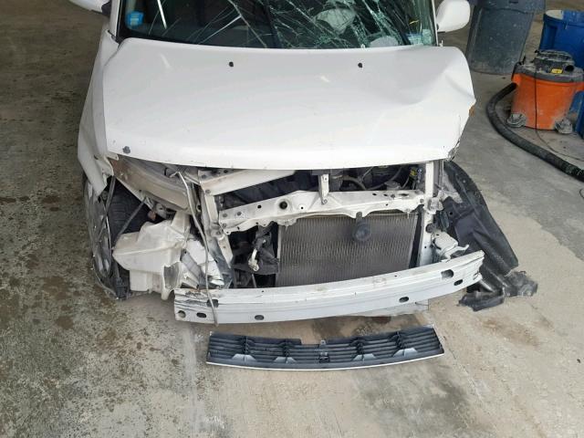 JTLKT324X64080284 - 2006 TOYOTA SCION XB 白色 照片 9