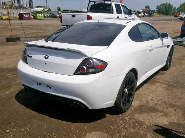 KMHHM65D48U281466 - 2008 HYUNDAI TIBURON GS WHITE photo 4