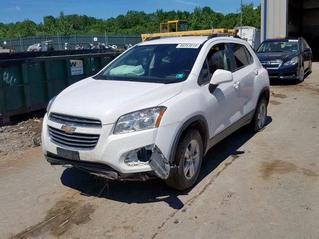 3GNCJPSB9GL231016 - 2016 CHEVROLET TRAX 1LT WHITE photo 2