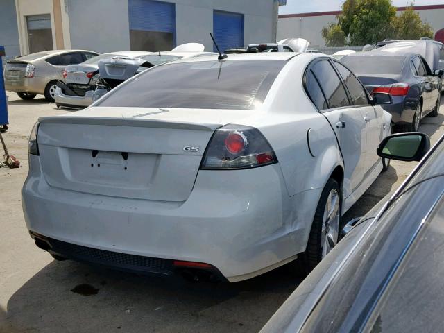 6G2EC57Y29L170692 - 2009 PONTIAC G8 GT WHITE photo 4