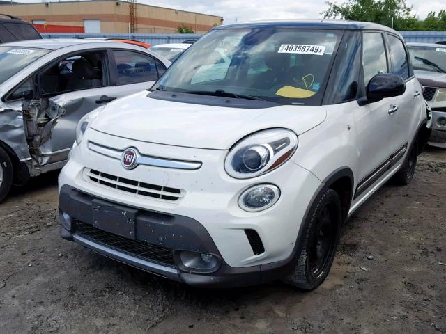 ZFBCFADH8EZ026255 - 2014 FIAT 500L TREKK WHITE photo 2