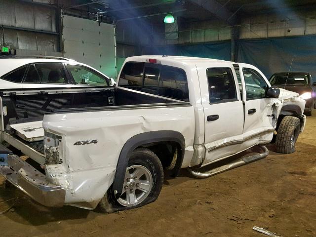 1D7HW58N38S630583 - 2008 DODGE DAKOTA QUA WHITE photo 9