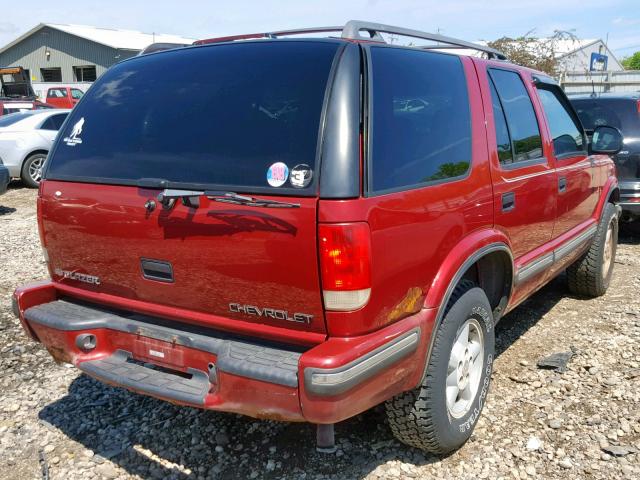 1GNDT13W8W2169816 - 1998 CHEVROLET BLAZER RED photo 4