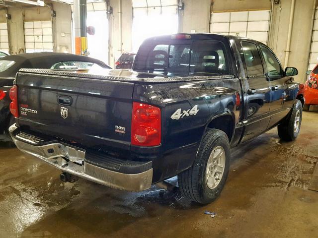 1D7HW48N35S110258 - 2005 DODGE DAKOTA QUA BLACK photo 4