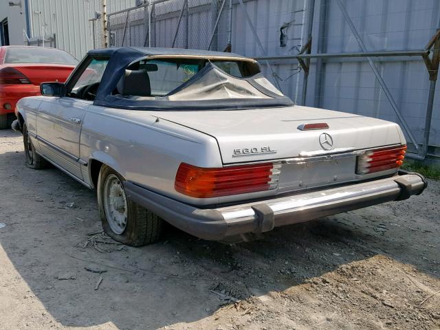 WDBBA45C3FA025637 - 1985 MERCEDES-BENZ 380 SL SILVER photo 3