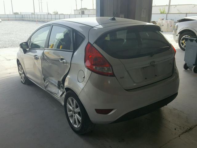 3FADP4EJ9BM135134 - 2011 FORD FIESTA SE GRAY photo 3