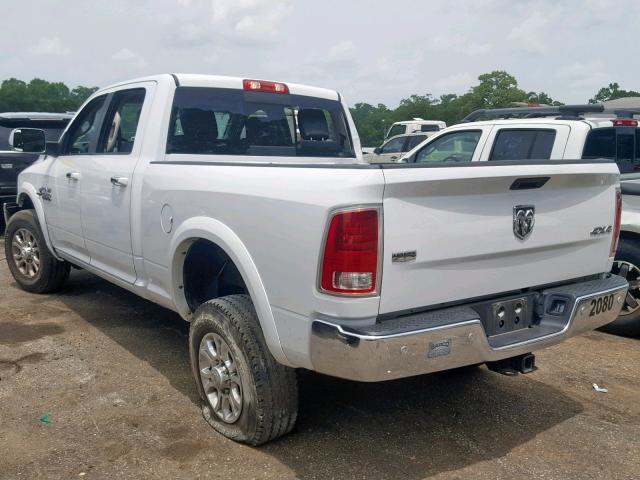 3C6UR5FL1JG242080 - 2018 RAM 2500 LARAM WHITE photo 3